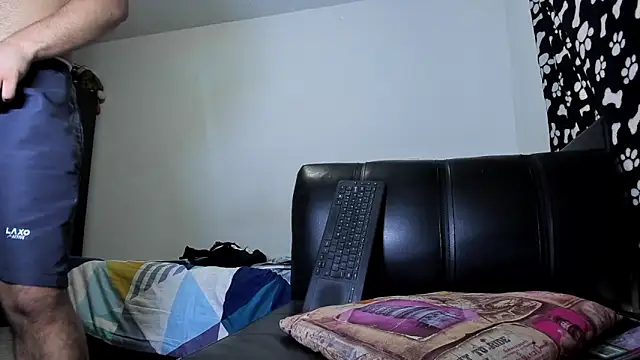 Snapshot of ares_sexxx chatting on October 17, 2025, 1:25 pm ares sexxx online show from October 17, 2025, 1:25 pm