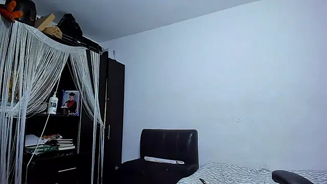 ares sexxx online show from July 21, 2026, 5:43 am