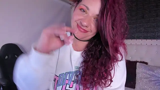 pamela dimantis  online show from January 14, 2025, 3:11 am