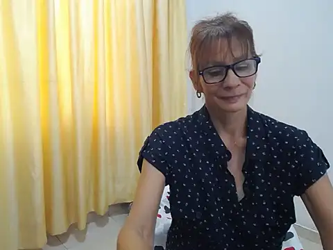 Snapshot of mommysexy16 chatting on March 16, 2025, 8:54 pm mommysexy16 online show from March 16, 2025, 8:54 pm
