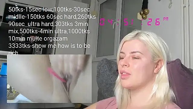 queenofthenighttt online show from February 6, 2025, 3:52 pm