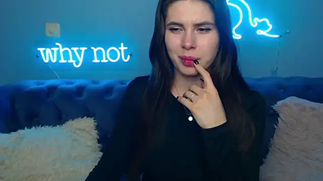 Snapshot of ViollinaLove chatting on February 21, 2026, 5:47 pm ViollinaLove online show from February 21, 2026, 5:47 pm