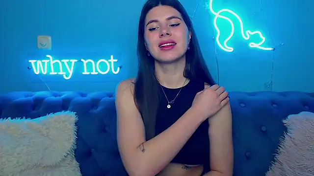 Snapshot of ViollinaLove chatting on February 23, 2026, 5:49 am ViollinaLove online show from February 23, 2026, 5:49 am