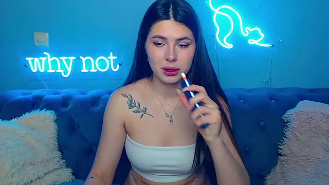 Snapshot of ViollinaLove chatting on March 13, 2026, 5:47 am ViollinaLove online show from March 13, 2026, 5:47 am