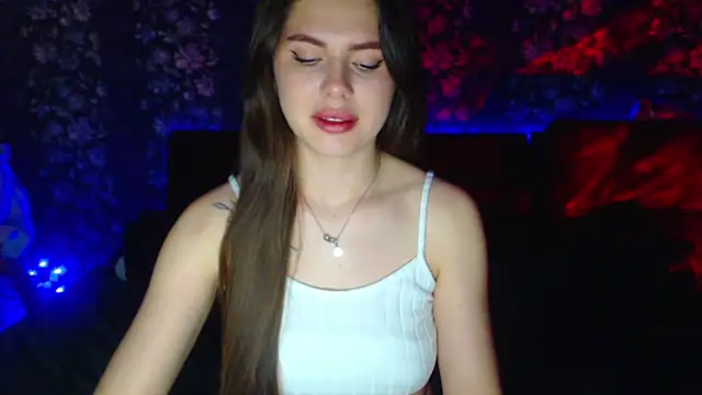 Snapshot of ViollinaLove chatting on March 17, 2026, 8:45 pm ViollinaLove online show from March 17, 2026, 8:45 pm