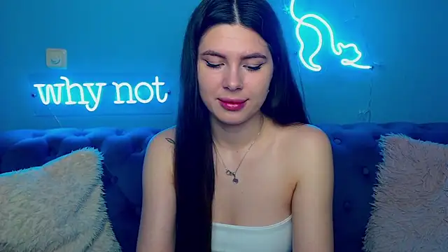 Snapshot of ViollinaLove chatting on April 24, 2026, 4:48 am ViollinaLove online show from April 24, 2026, 4:48 am