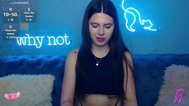 Snapshot of ViollinaLove chatting on May 9, 2026, 4:39 am ViollinaLove online show from May 9, 2026, 4:39 am