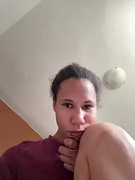 AaliyahHarris online show from May 9, 2026, 6:51 am
