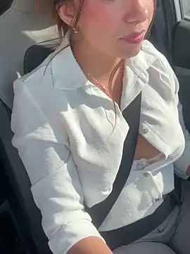 Snapshot of Hall_16 chatting on October 6, 2025, 8:17 pm Hall 16 online show from October 6, 2025, 8:17 pm