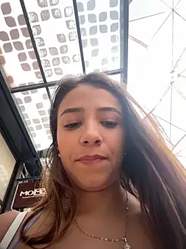 Snapshot of Hall_16 chatting on October 9, 2025, 8:40 pm Hall 16 online show from October 9, 2025, 8:40 pm