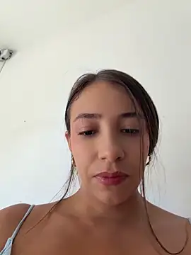 Snapshot of Hall_16 chatting on June 18, 2026, 4:44 pm Hall 16 online show from June 18, 2026, 4:44 pm
