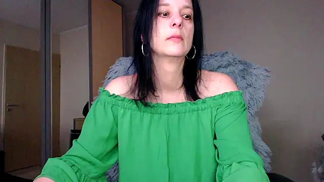  Sweetlonglips  online show from February 20, 2025, 9:11 am