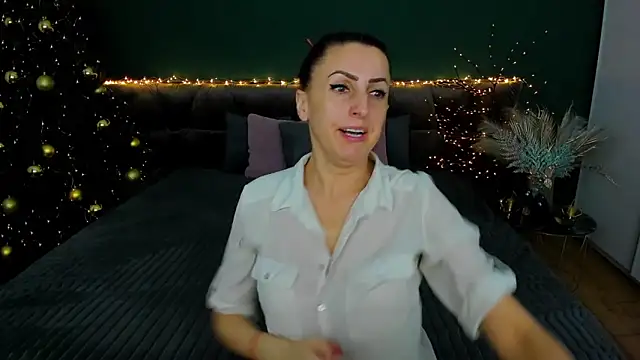 Rebecca Diamond online show from January 9, 2025, 6:17 am