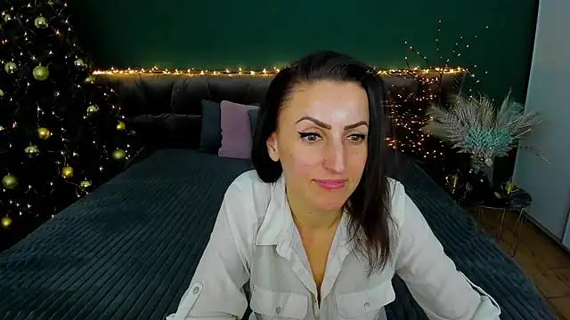 Rebecca Diamond online show from January 9, 2025, 9:27 am