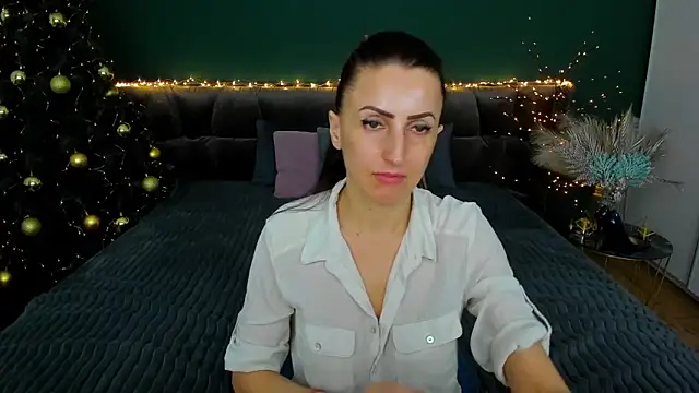 Rebecca Diamond online show from January 13, 2025, 12:56 pm