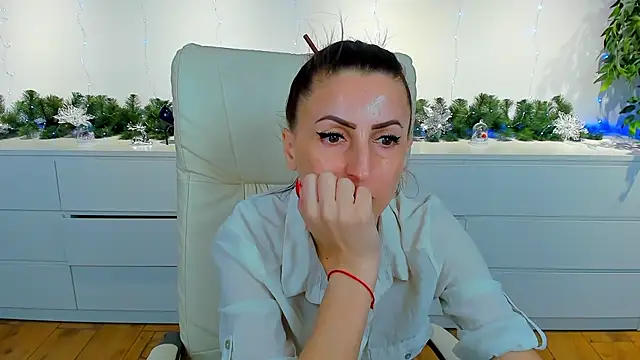 Rebecca Diamond online show from January 20, 2025, 6:31 am