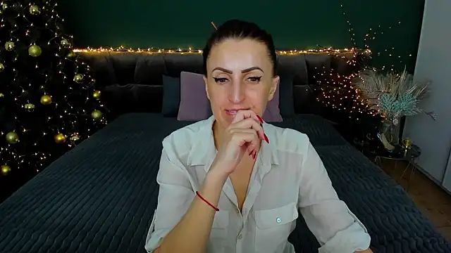 Rebecca Diamond online show from January 20, 2025, 9:35 am