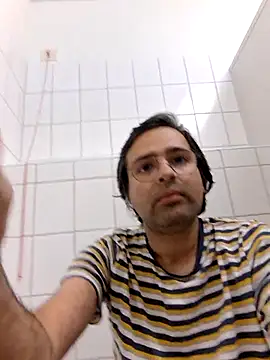 Snapshot of Azad64 chatting on June 6, 2026, 1:49 pm Azad64 online show from June 6, 2026, 1:49 pm