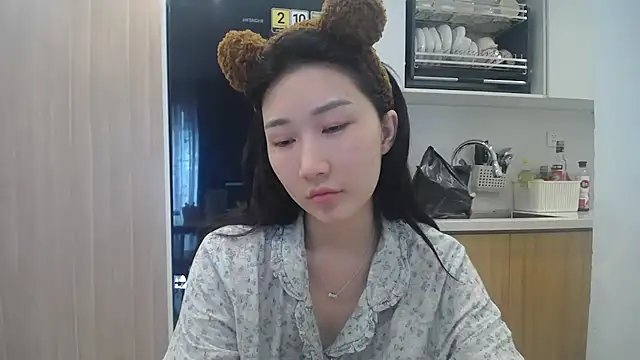 Snapshot of Asiagirll chatting on July 7, 2026, 6:58 am Asiagirll online show from July 7, 2026, 6:58 am