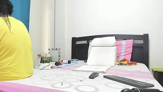 Snapshot of mara2020_69 chatting on October 8, 2025, 2:14 pm mara2020 69 online show from October 8, 2025, 2:14 pm