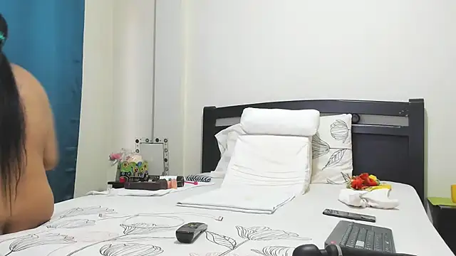 Snapshot of mara2020_69 chatting on October 16, 2025, 2:51 pm mara2020 69 online show from October 16, 2025, 2:51 pm