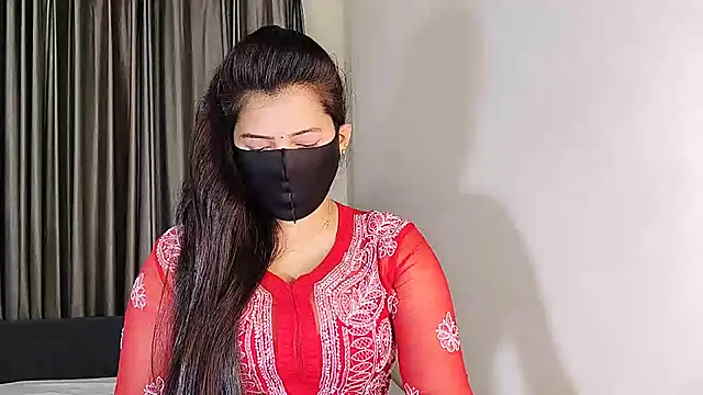 Snapshot of YourLovelyQueen chatting on January 14, 2025, 4:18 pm YourLovelyQueen online show from January 14, 2025, 4:18 pm