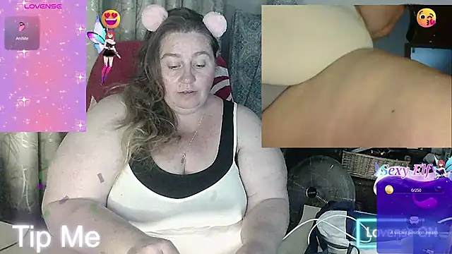 Iceprincess2bad4u online show from January 31, 2025, 5:32 pm
