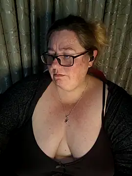 Iceprincess2bad4u online show from April 27, 2026, 6:17 pm