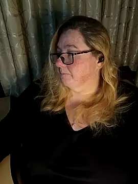 Iceprincess2bad4u online show from May 12, 2026, 6:16 pm