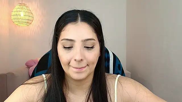 Snapshot of YummyAnna_ chatting on February 18, 2026, 8:16 pm YummyAnna online show from February 18, 2026, 8:16 pm