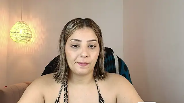 YummyAnna  online show from June 9, 2026, 7:14 pm