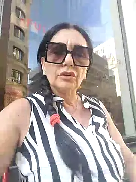 Snapshot of La_Vedova_Allegra chatting on June 19, 2026, 6:01 pm La Vedova Allegra online show from June 19, 2026, 6:01 pm