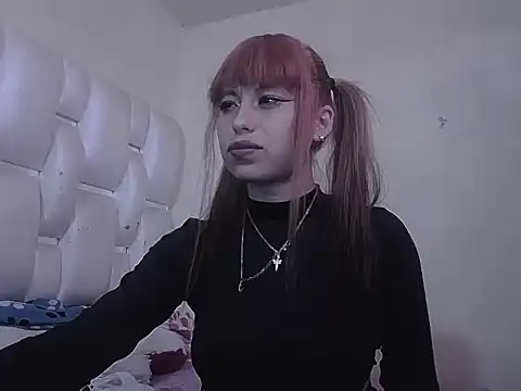  hotlatins  online show from September 10, 2025, 4:51 pm