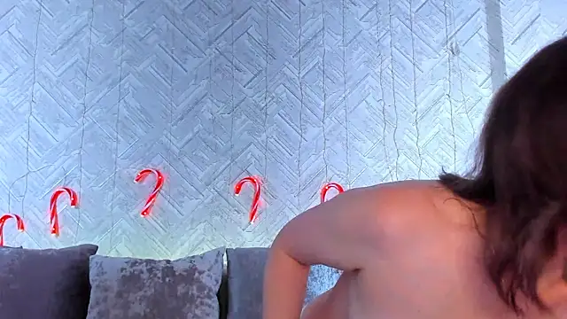 EvaBarsa  online show from December 18, 2024, 3:15 am