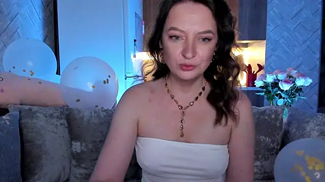 EvaBarsa  online show from July 8, 2026, 1:43 am