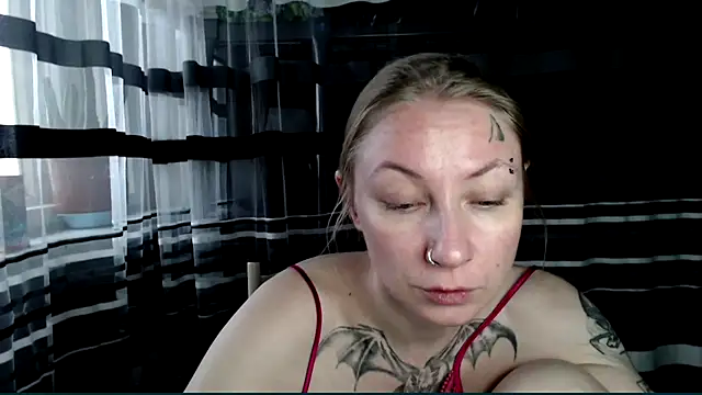 cold lollipop online show from November 20, 2025, 7:19 am