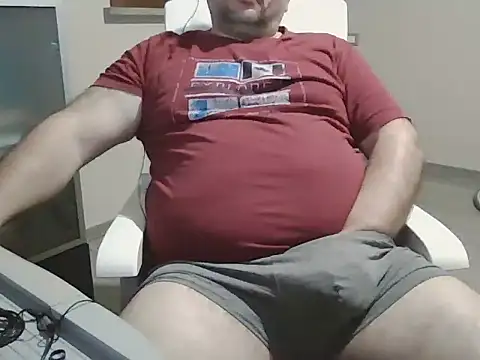 Snapshot of iron_boy80 chatting on March 22, 2026, 10:57 pm iron boy80 online show from March 22, 2026, 10:57 pm