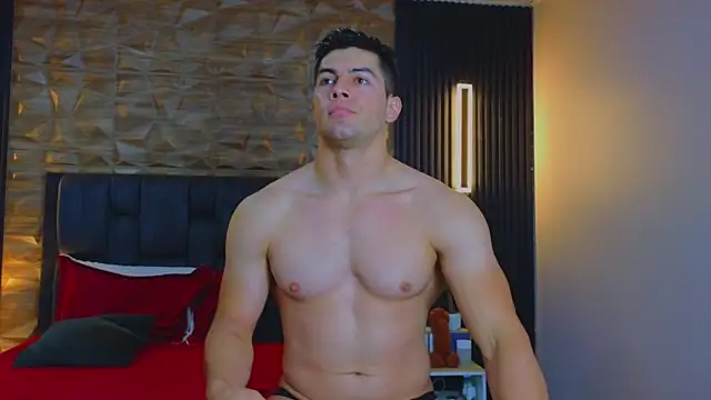 Snapshot of FelipeAndMarcello3 chatting on March 12, 2025, 10:39 pm FelipeAndMarcello3 online show from March 12, 2025, 10:39 pm