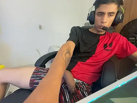 Max TheHorseDick online show from December 31, 2024, 3:12 am