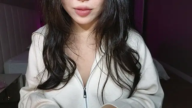 TammiLou online show from September 23, 2025, 5:49 pm