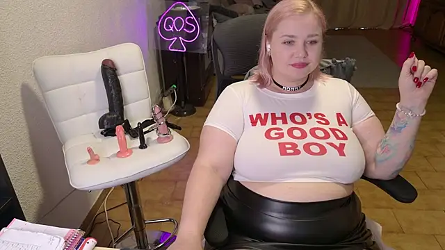 MargotGrey online show from April 28, 2026, 4:12 pm