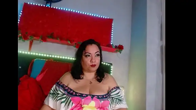 -helen online show from December 10, 2024, 6:28 pm