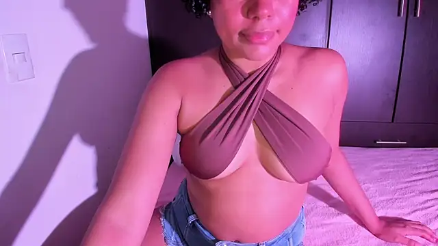 Snapshot of Electric_bae chatting on September 24, 2025, 2:42 pm Electric bae online show from September 24, 2025, 2:42 pm