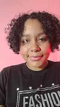 Snapshot of Electric_bae chatting on October 26, 2025, 1:00 am Electric bae online show from October 26, 2025, 1:00 am