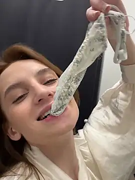 -AngelAri- online show from March 2, 2025, 12:11 pm