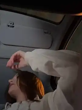 -AngelAri- online show from March 12, 2025, 9:03 pm