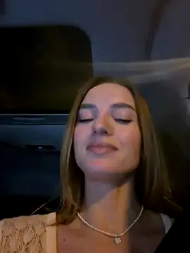 -AngelAri- online show from November 14, 2025, 6:17 pm