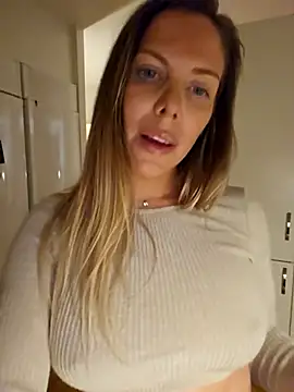 Snapshot of novaforyou1 chatting on February 7, 2025, 4:14 pm novaforyou1 online show from February 7, 2025, 4:14 pm