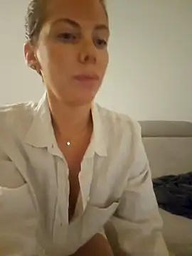 Snapshot of novaforyou1 chatting on October 21, 2025, 5:46 pm novaforyou1 online show from October 21, 2025, 5:46 pm