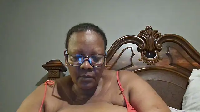SEXYBOOBSNASS online show from January 5, 2025, 5:51 pm